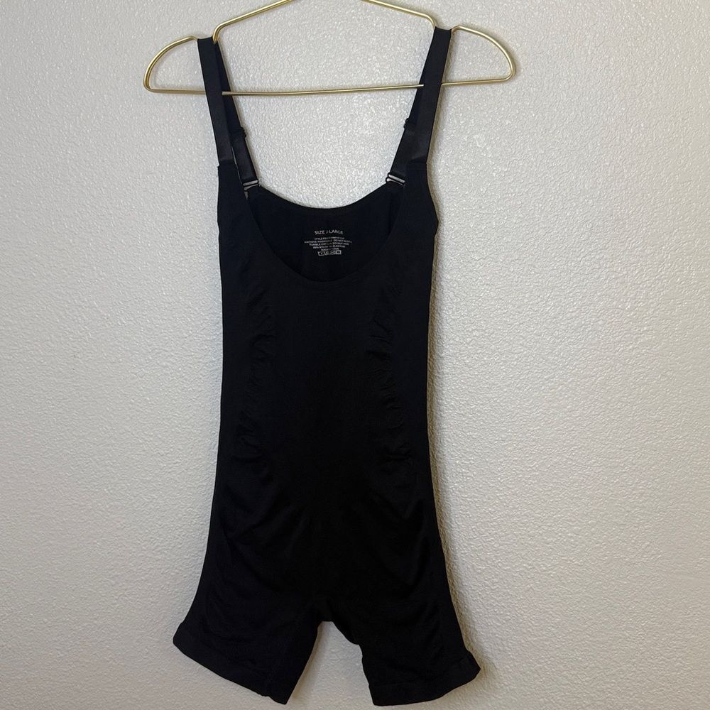 Black shapewear bodysuit- Size XL